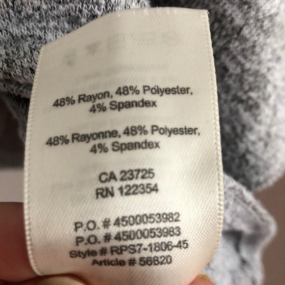 Aritzia Wilfred free long sleeve v-neck tee - Picture 4 of 6